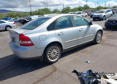 2007 Volvo S40 2.4I from USA, damaged, VIN YV1MS382272305205